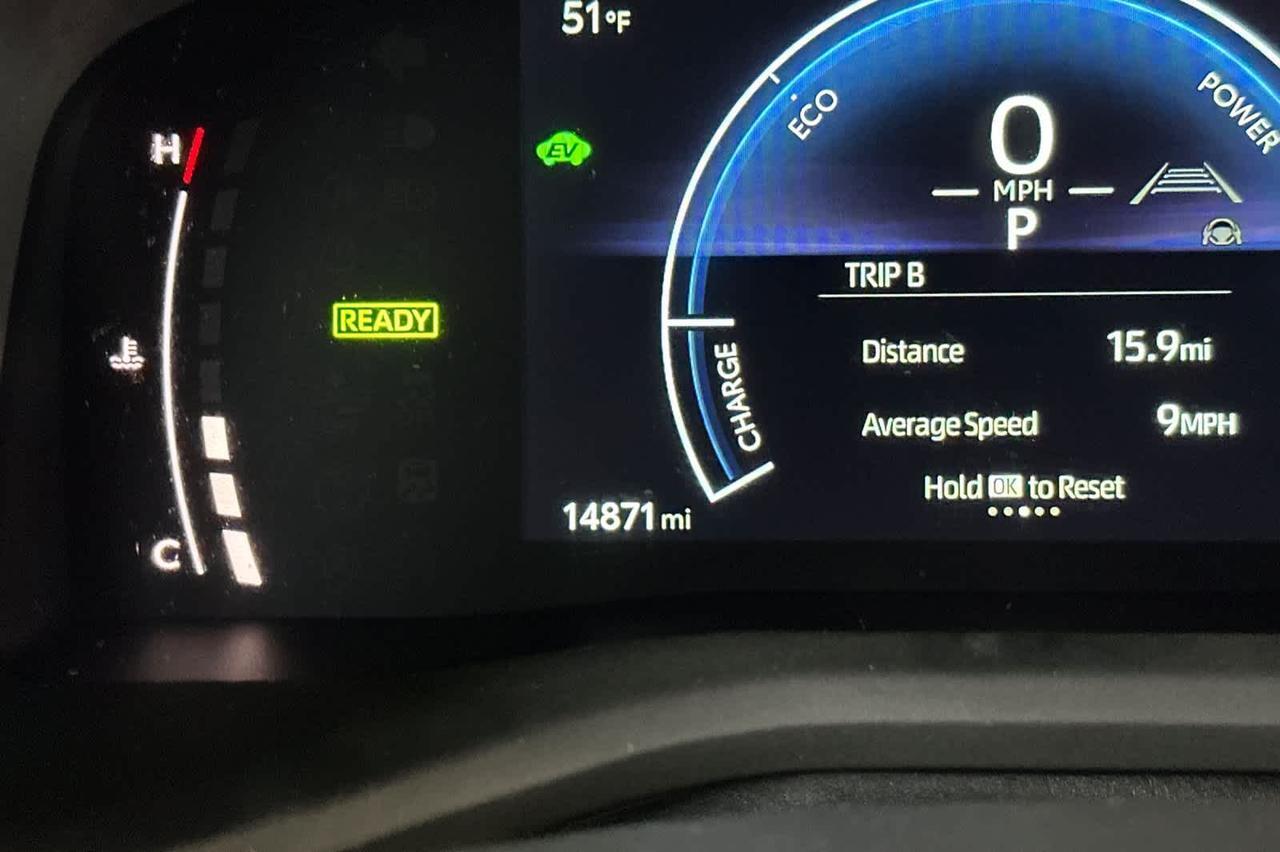 2025 Toyota Camry SE Roseville CA