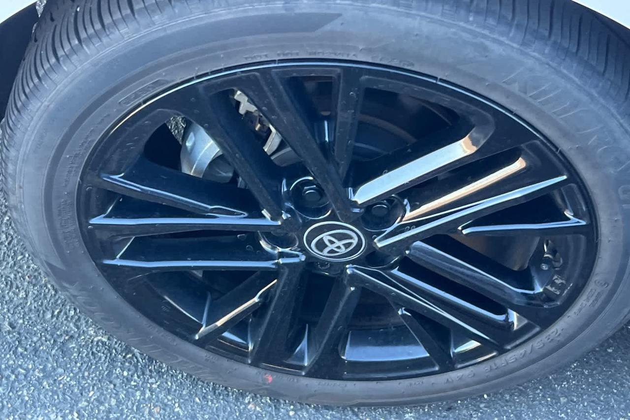 2025 Toyota Camry SE Roseville CA
