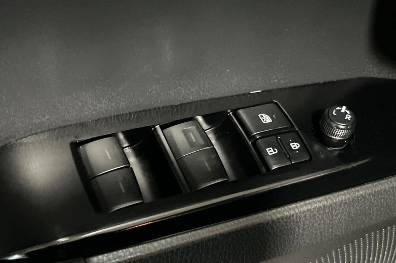 2025 Toyota Camry SE Roseville CA