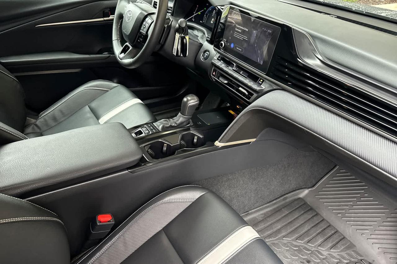 2025 Toyota Camry SE Roseville CA