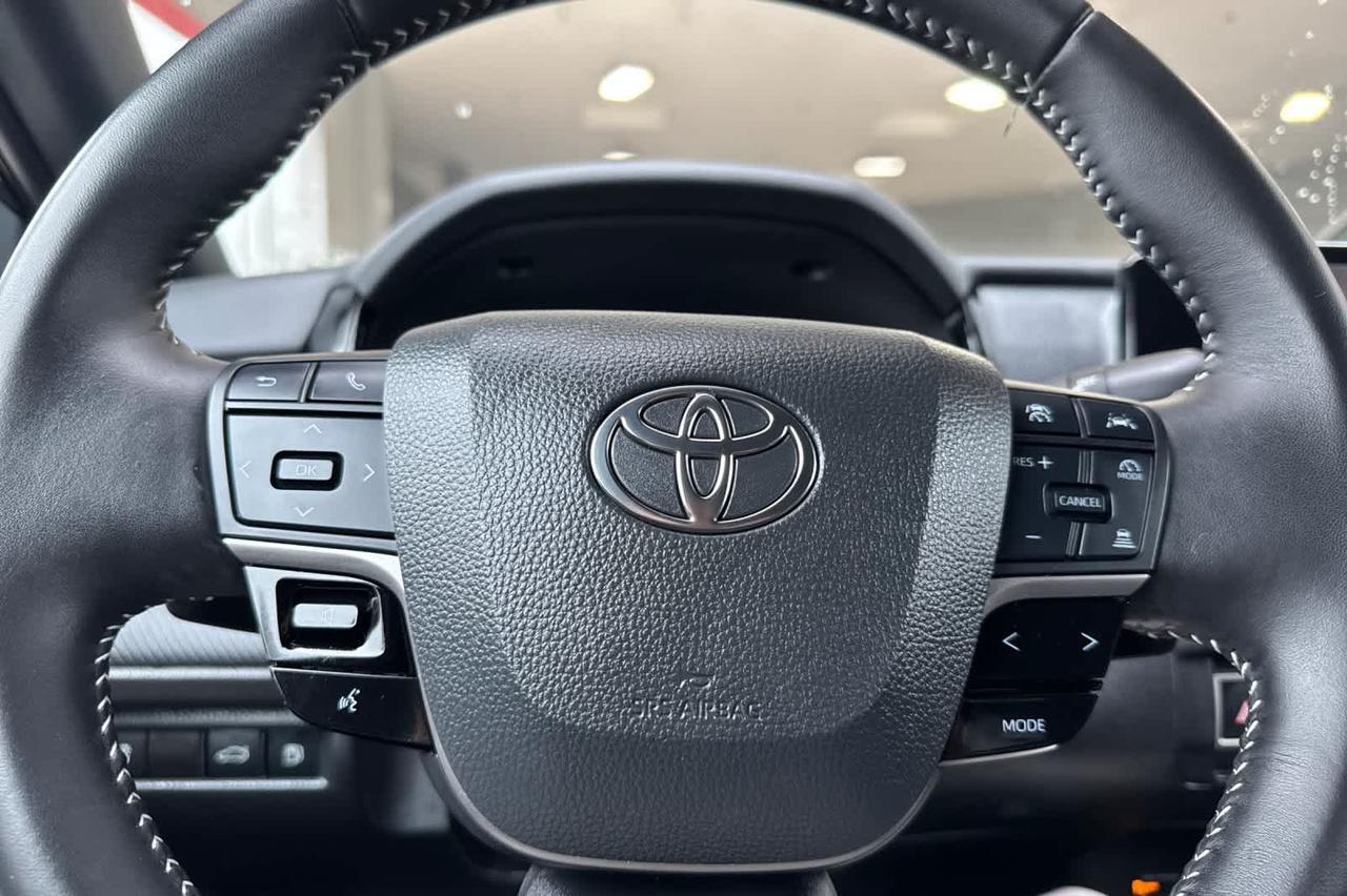 2025 Toyota Camry SE Roseville CA