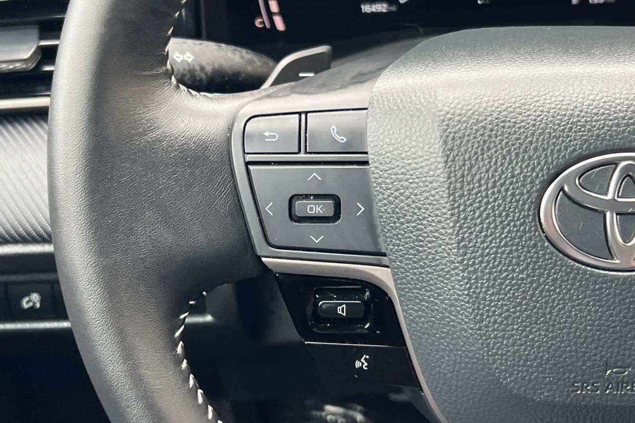 2025 Toyota Camry SE Roseville CA