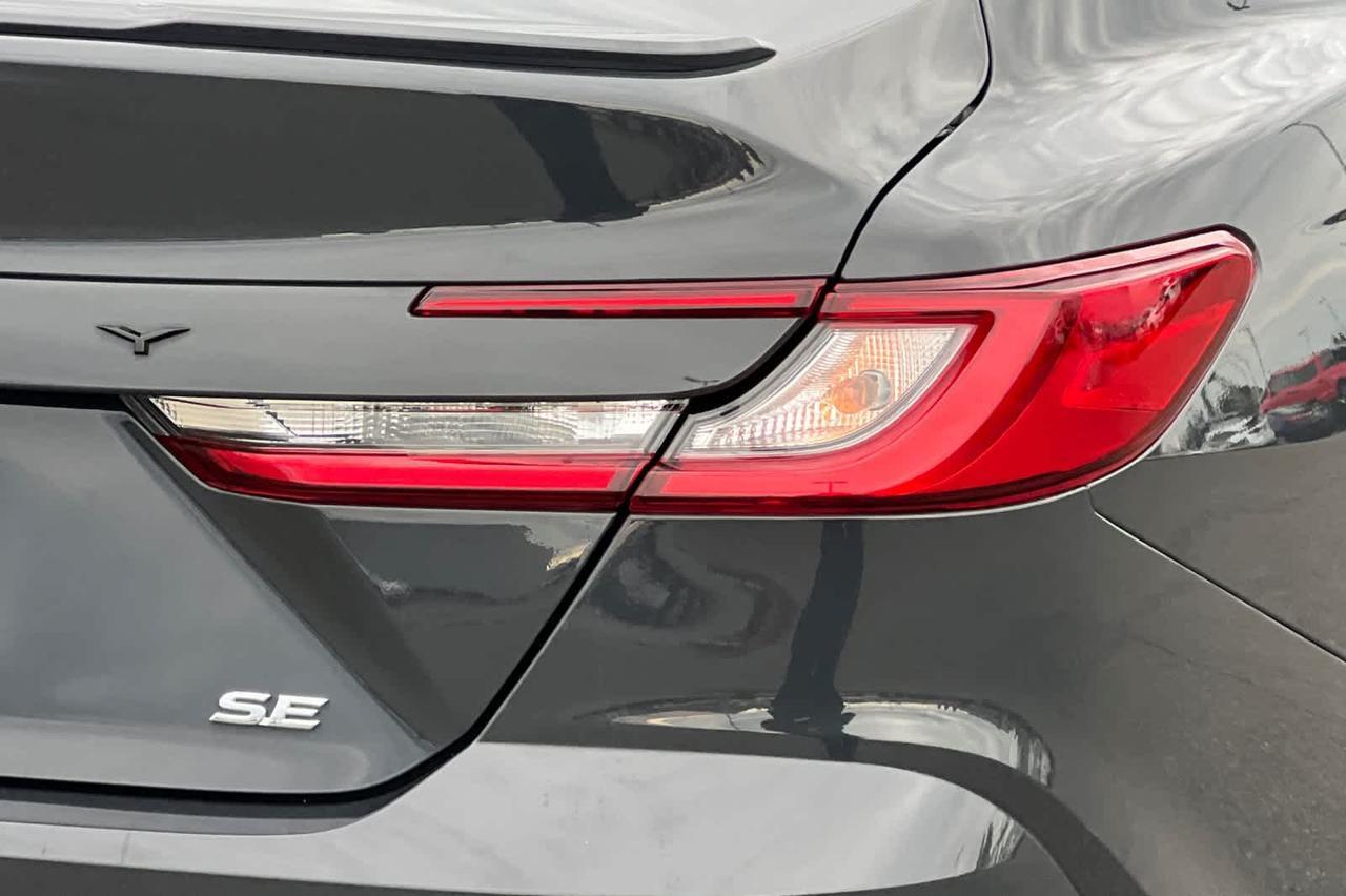 2025 Toyota Camry SE Roseville CA