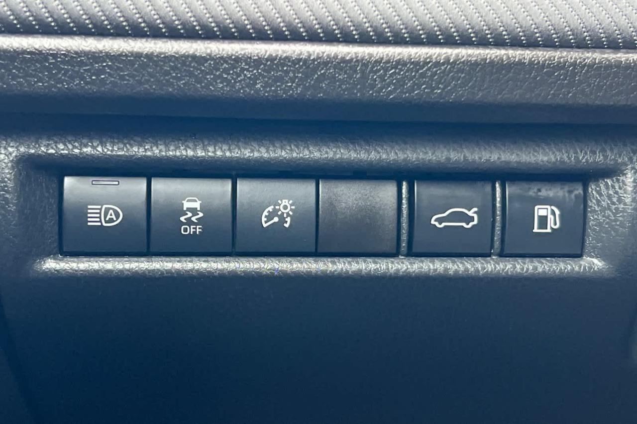 2025 Toyota Camry SE Roseville CA