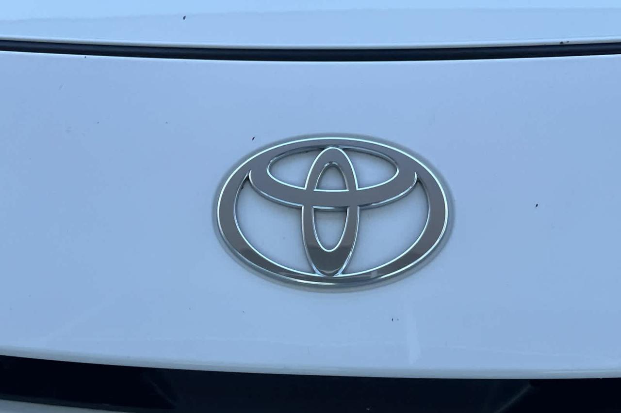 2025 Toyota Camry SE Roseville CA
