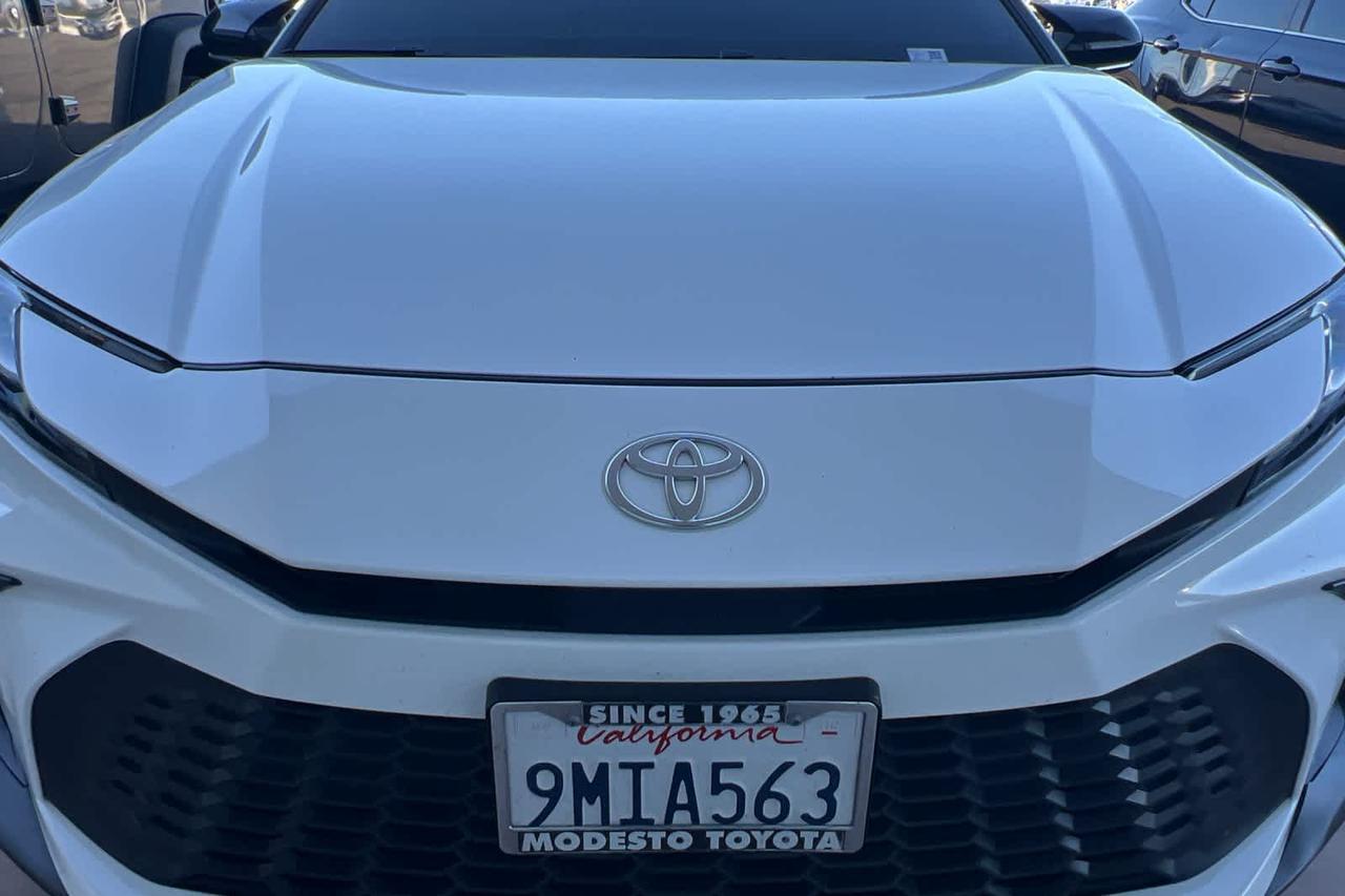 2025 Toyota Camry SE Roseville CA