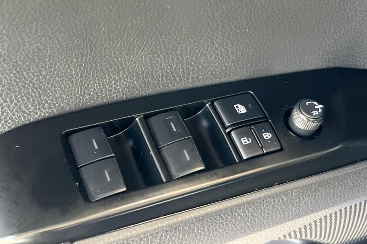 2025 Toyota Camry SE Roseville CA