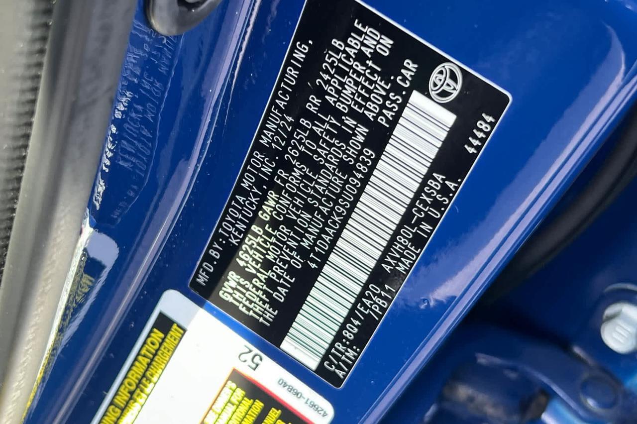 2025 Toyota Camry SE Roseville CA