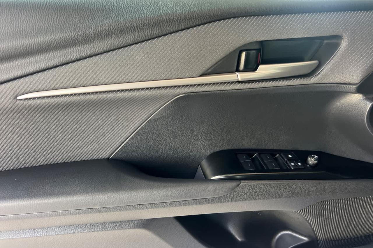 2025 Toyota Camry SE Roseville CA