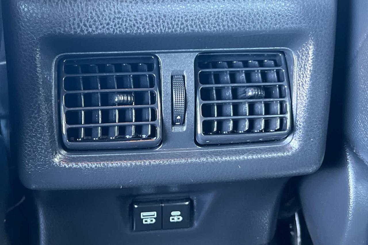 2025 Toyota Camry SE Roseville CA