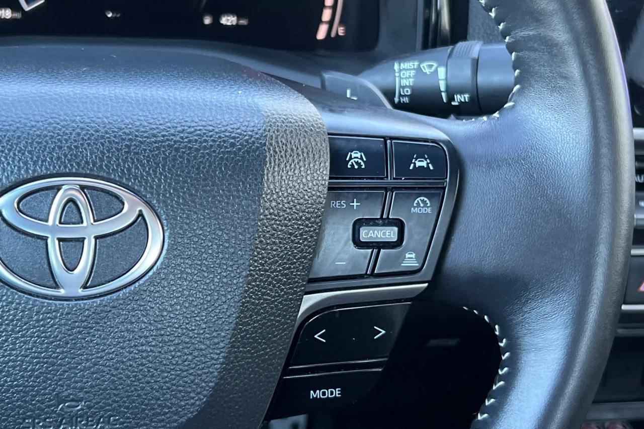 2025 Toyota Camry SE Roseville CA