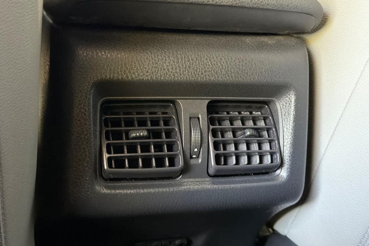 2025 Toyota Camry SE Roseville CA
