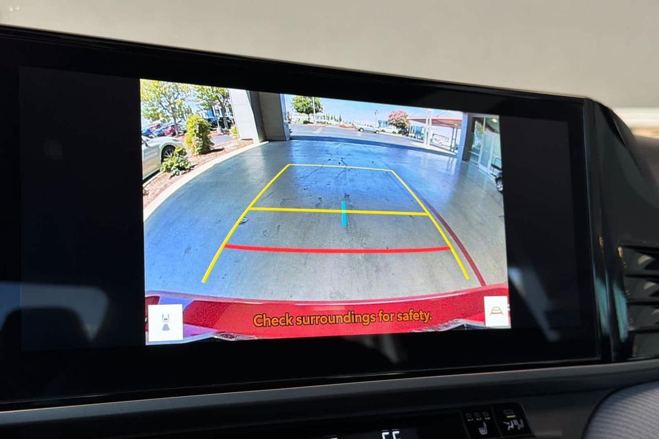 2025 Toyota Camry SE Roseville CA
