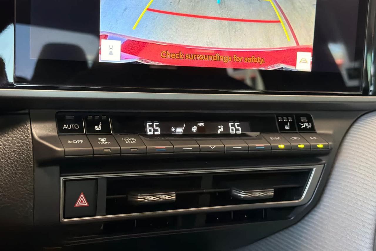 2025 Toyota Camry SE Roseville CA