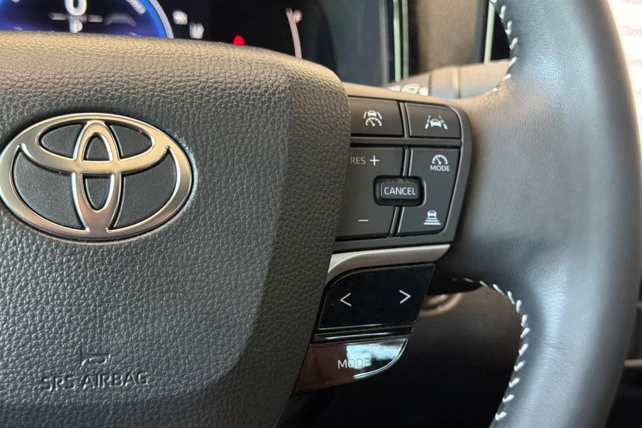 2025 Toyota Camry SE Roseville CA