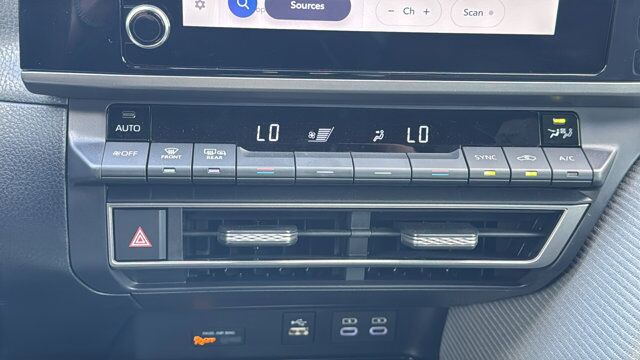 2025 Toyota Camry SE San Antonio TX