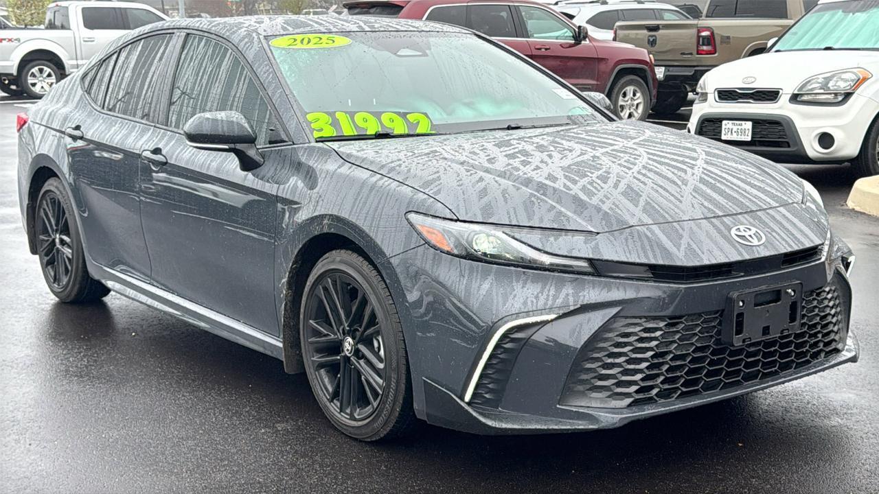 2025 Toyota Camry SE New Braunfels TX