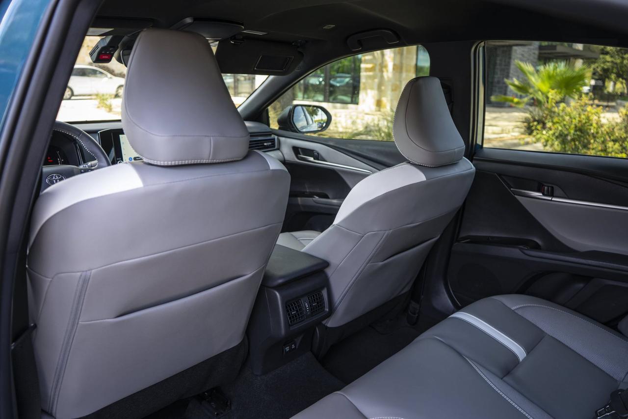 2025 Toyota Camry SE San Antonio TX