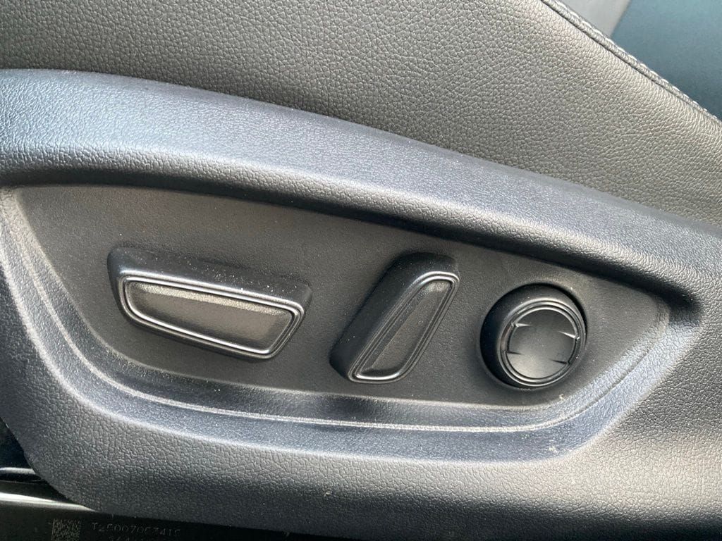 2025 Toyota Camry SE San Antonio TX