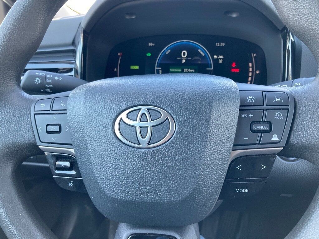 2025 Toyota Camry SE San Antonio TX