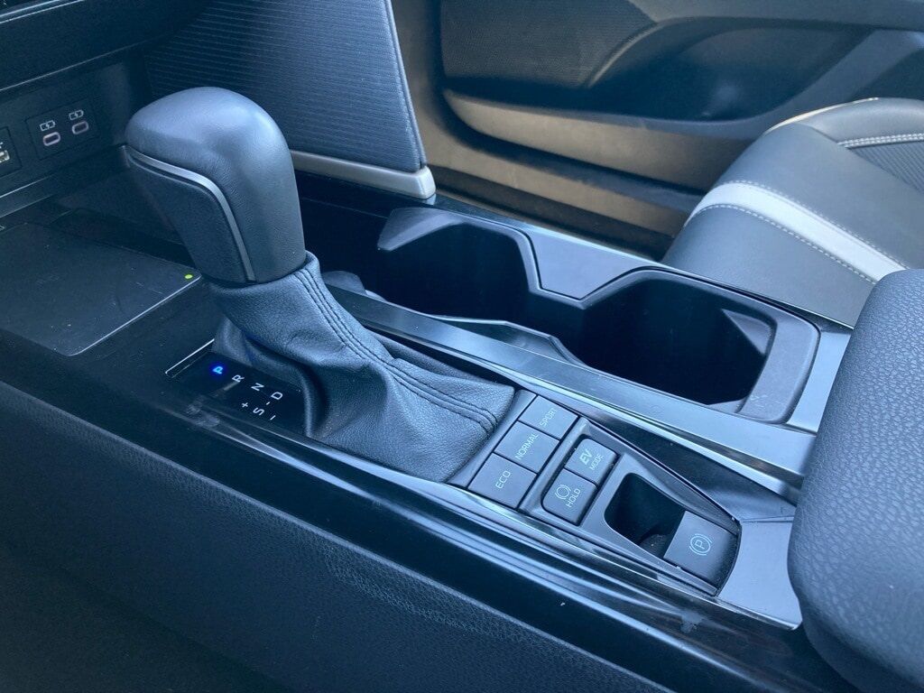 2025 Toyota Camry SE San Antonio TX