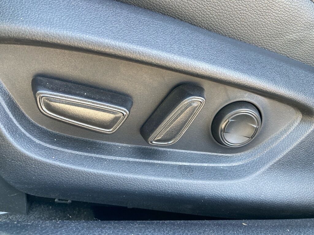 2025 Toyota Camry SE San Antonio TX