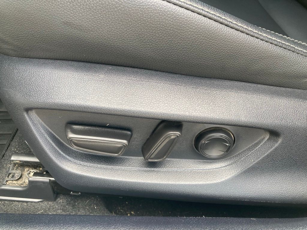 2025 Toyota Camry SE San Antonio TX