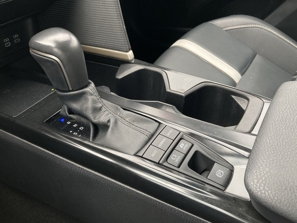 2025 Toyota Camry SE San Antonio TX