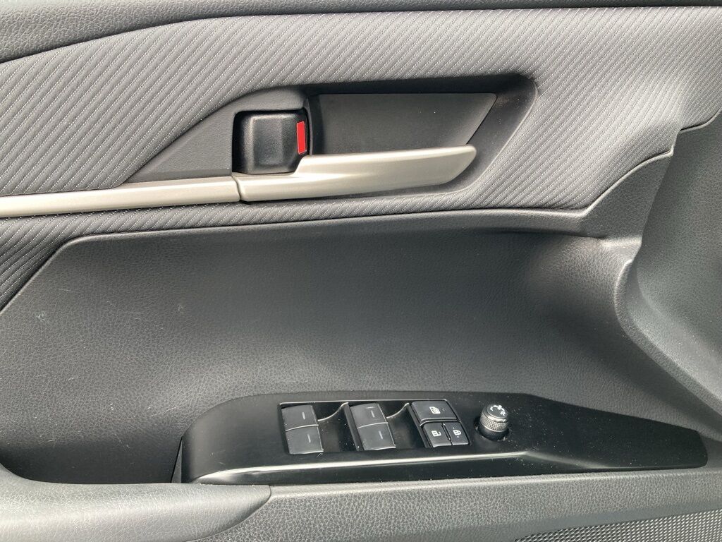 2025 Toyota Camry SE San Antonio TX