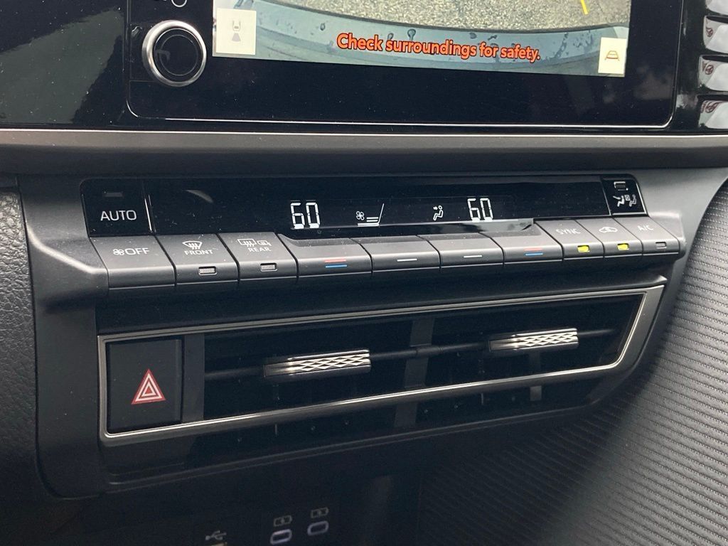 2025 Toyota Camry SE San Antonio TX