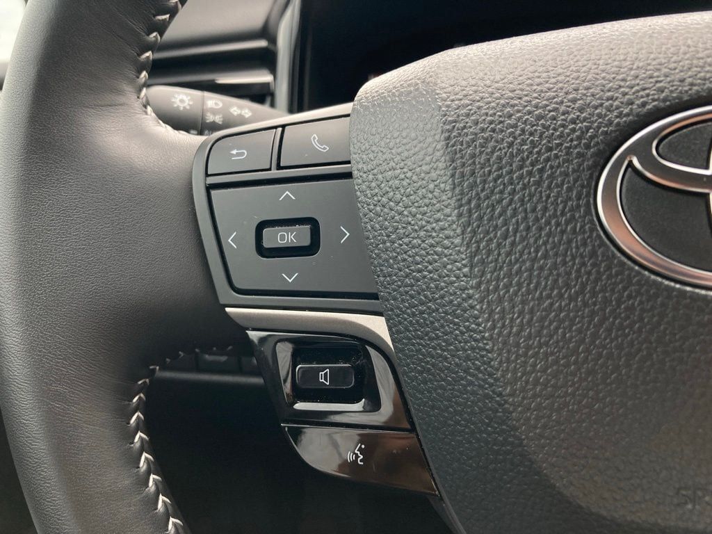 2025 Toyota Camry SE San Antonio TX