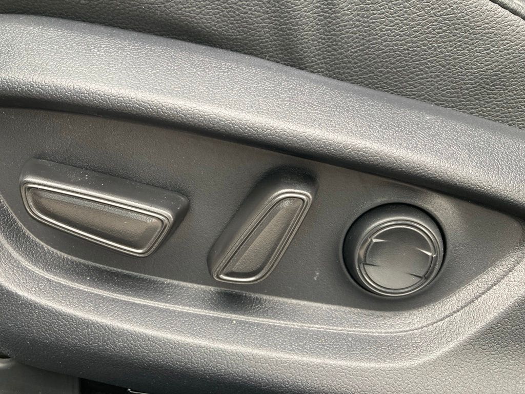2025 Toyota Camry SE San Antonio TX