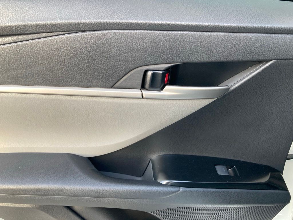 2025 Toyota Camry SE San Antonio TX