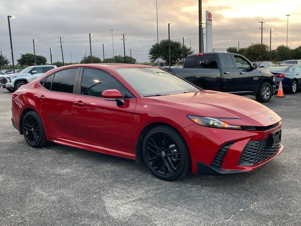 2025 Toyota Camry SE
