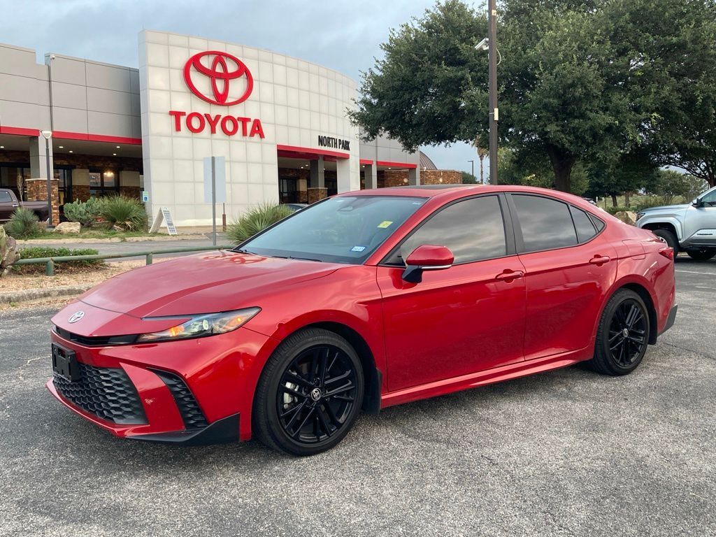 2025 Toyota Camry SE