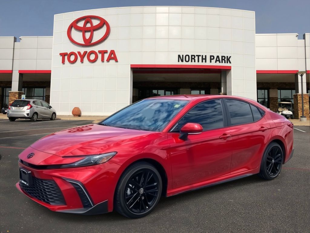 2025 Toyota Camry SE