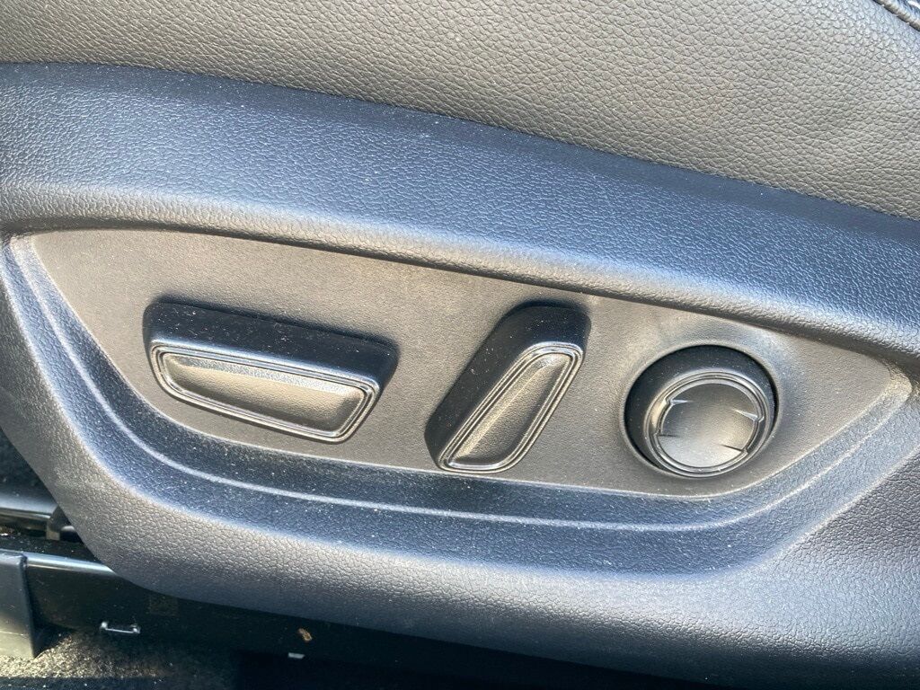 2025 Toyota Camry SE San Antonio TX