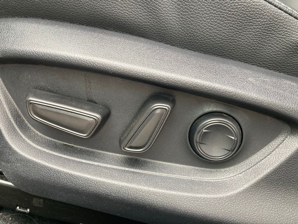 2025 Toyota Camry SE San Antonio TX