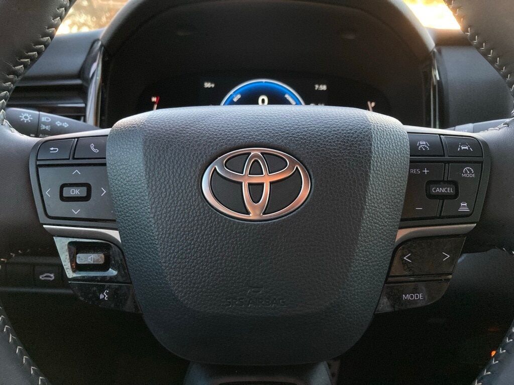 2025 Toyota Camry SE San Antonio TX