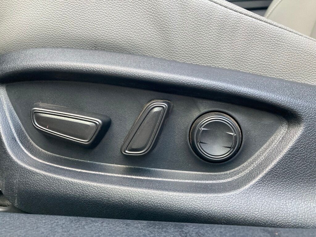 2025 Toyota Camry SE San Antonio TX