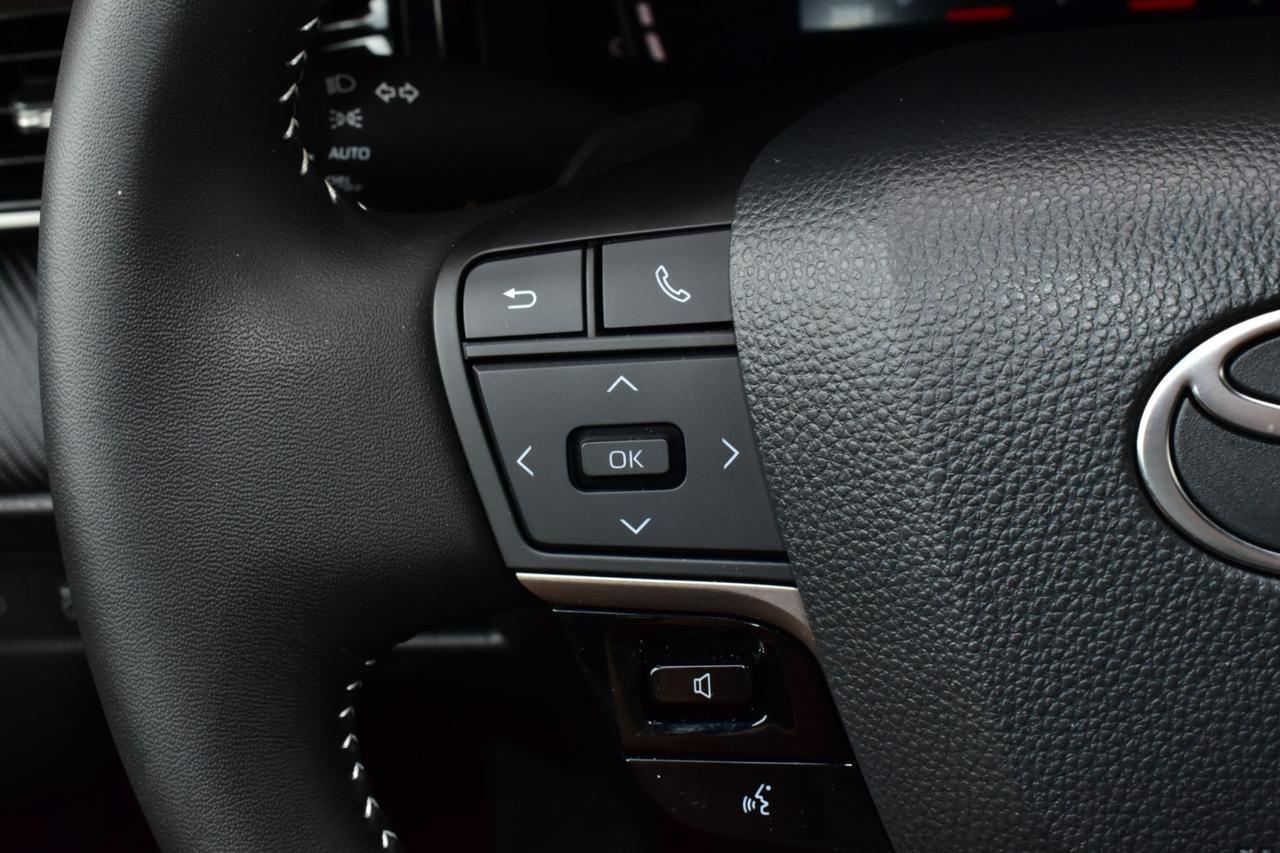 2025 Toyota Camry SE Tampa FL