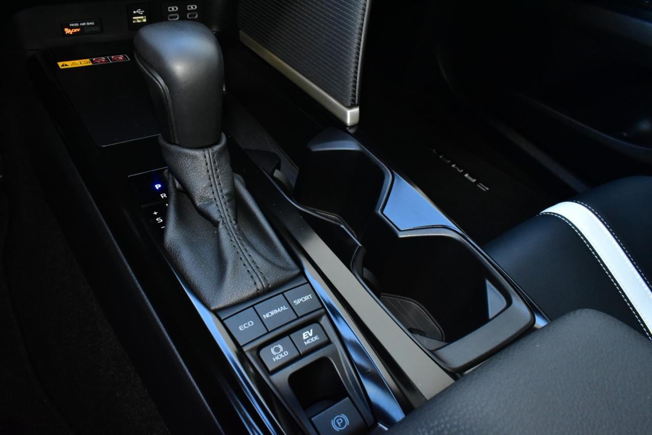 2025 Toyota Camry SE Tampa FL