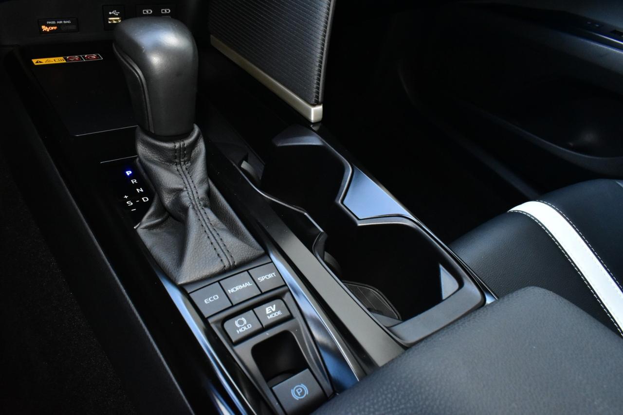 2025 Toyota Camry SE Tampa FL
