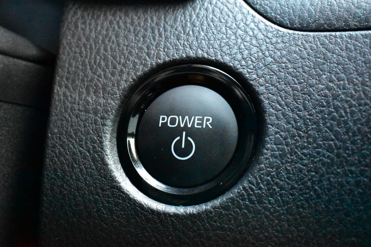 2025 Toyota Camry SE Tampa FL