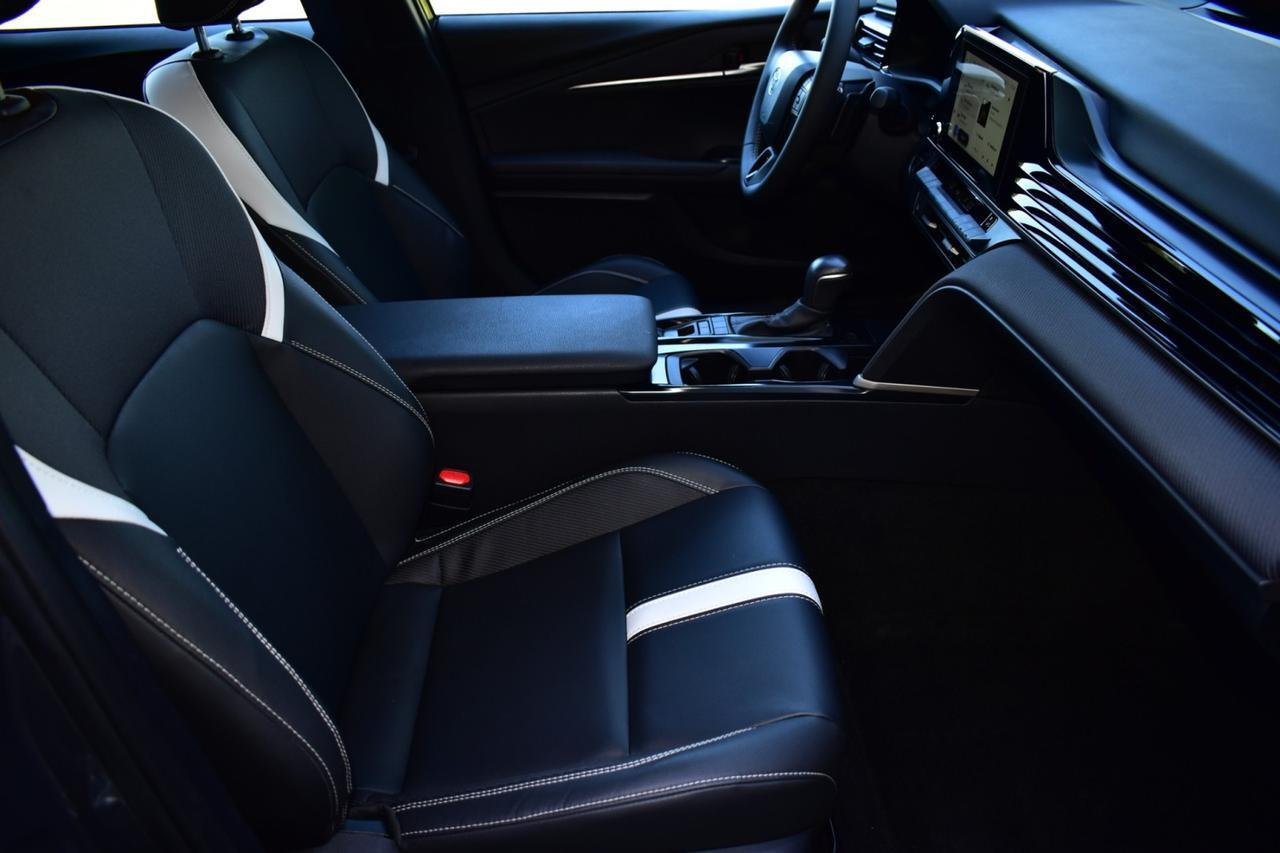 2025 Toyota Camry SE Tampa FL