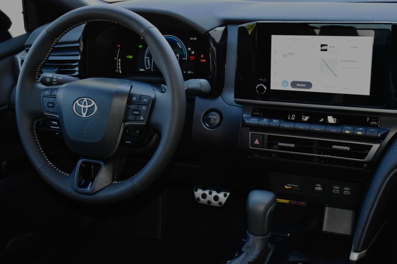 2025 Toyota Camry SE Tampa FL
