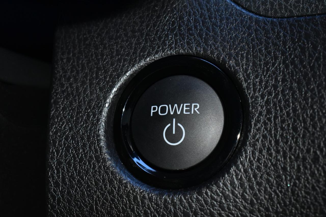 2025 Toyota Camry SE Tampa FL