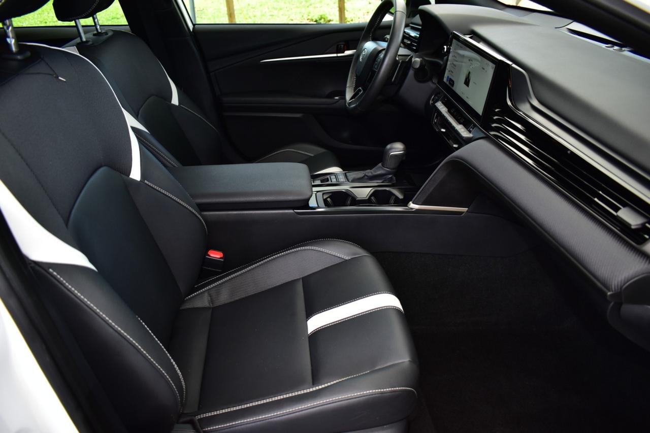 2025 Toyota Camry SE Tampa FL