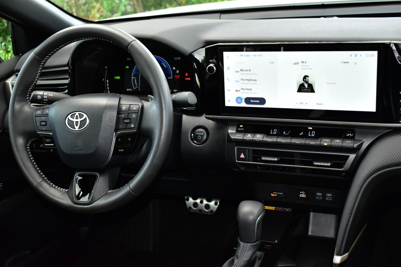 2025 Toyota Camry SE Tampa FL