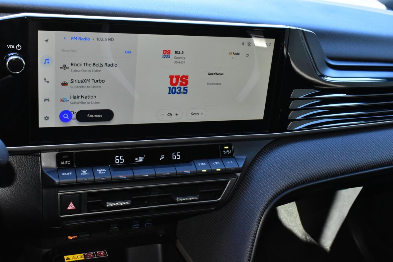 2025 Toyota Camry SE Tampa FL